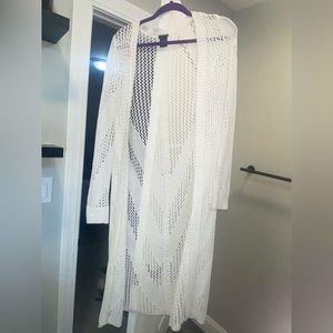 White knit cardigan rue 21 medium